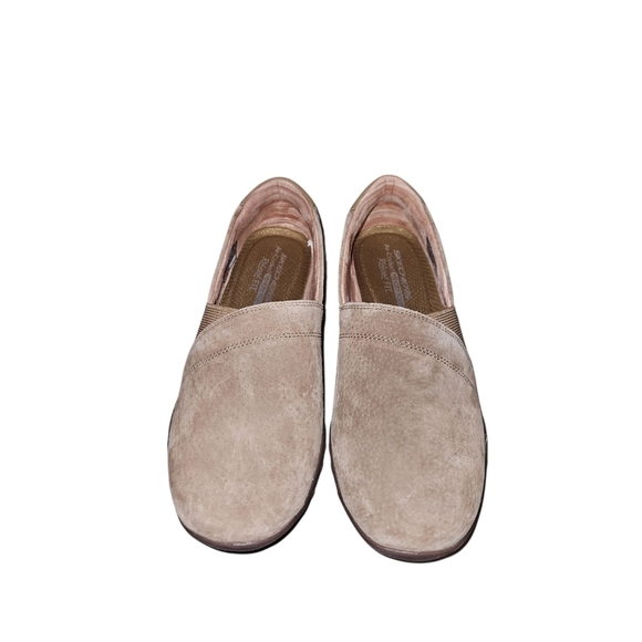 Shoes - Skechers Air Cooled Beige Slip-On Shoes Women's 9